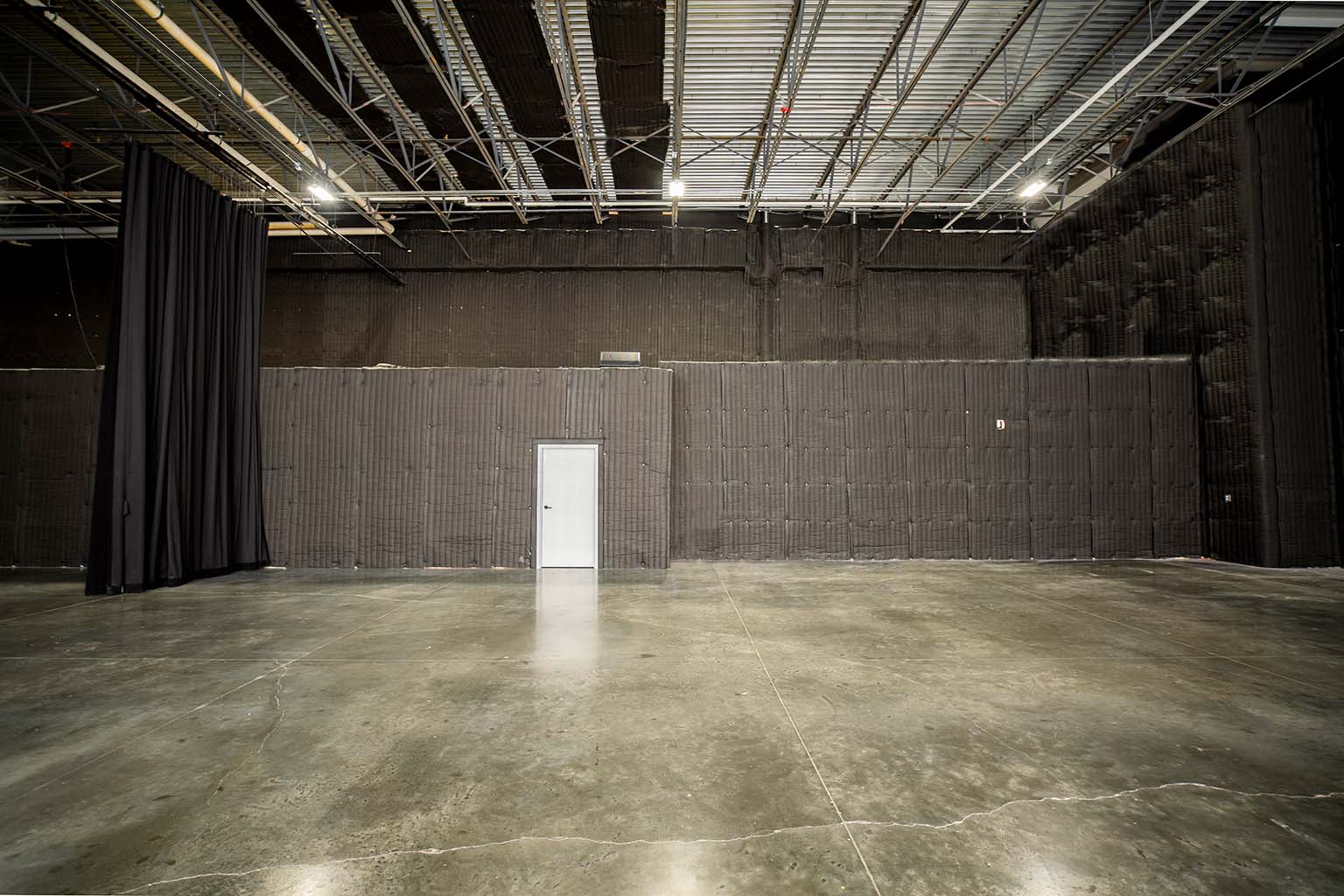 image of Enigma 3 Studio with Cyc and Lighting (Hourly)